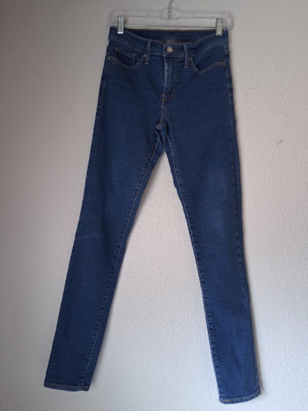 Levi's women's size 26/30 311 shaping skinny jeans